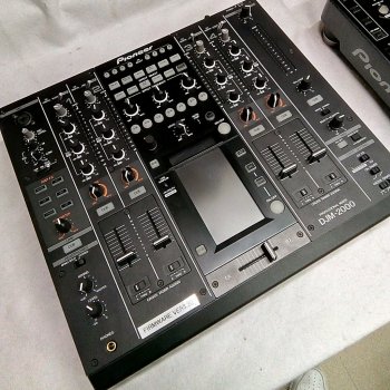 Pioneer DJM2000